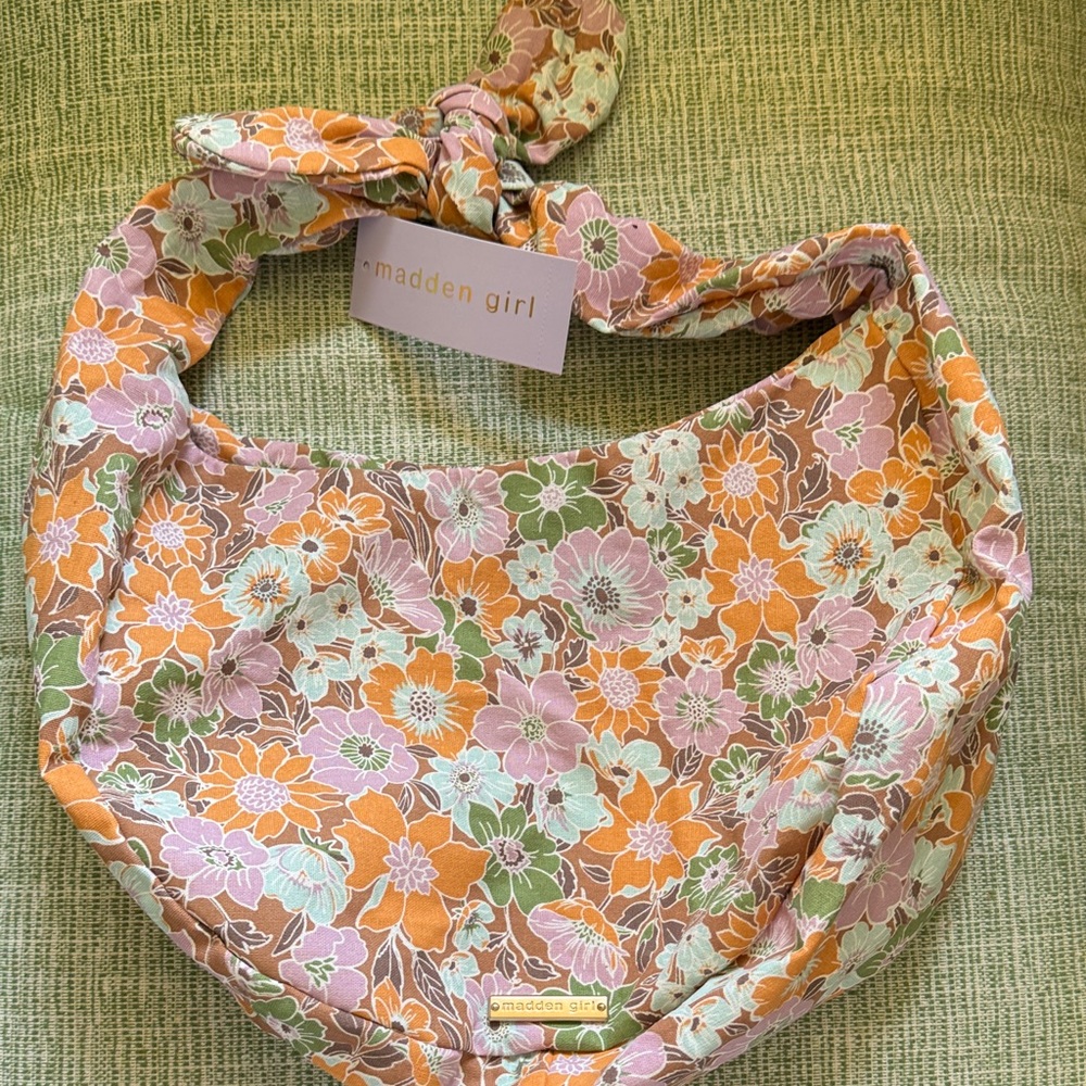 Madden Girl hobo tie bag. NWT. Cute floral purse with multi colors